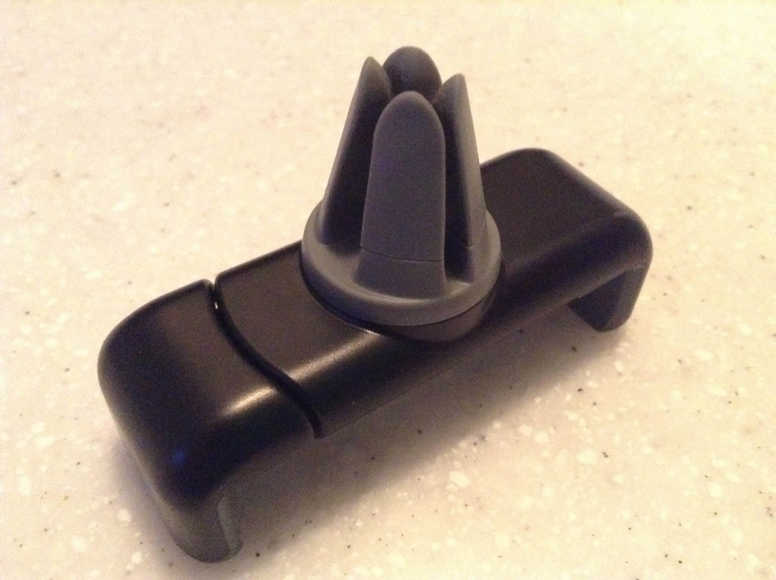 Kenu airframe clip