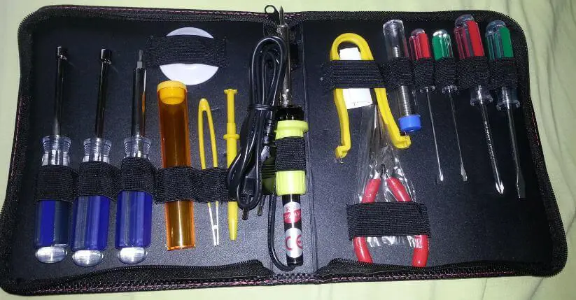valise-kit-techinicien-electronique